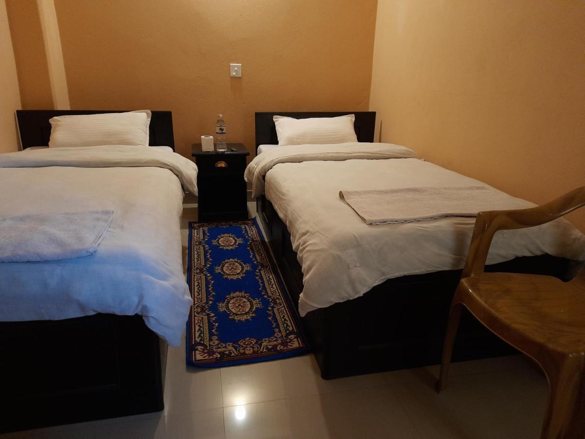 Hotel Eagle Zone Pokhara Zewnętrze zdjęcie