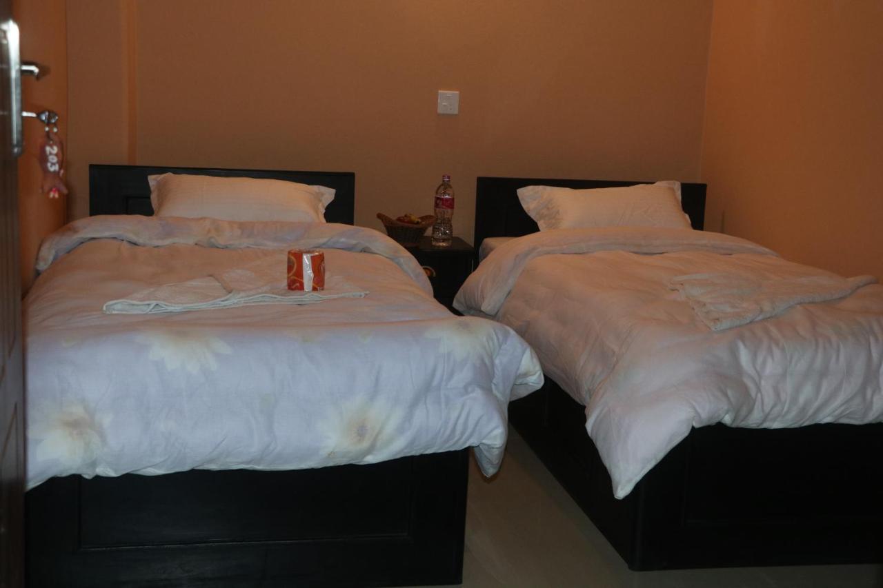 Hotel Eagle Zone Pokhara Zewnętrze zdjęcie