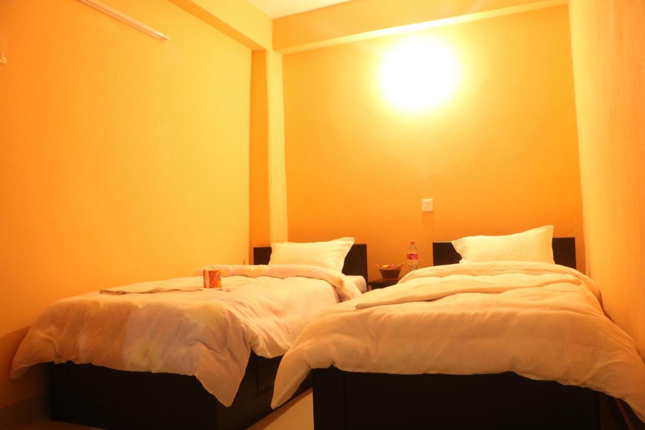Hotel Eagle Zone Pokhara Zewnętrze zdjęcie