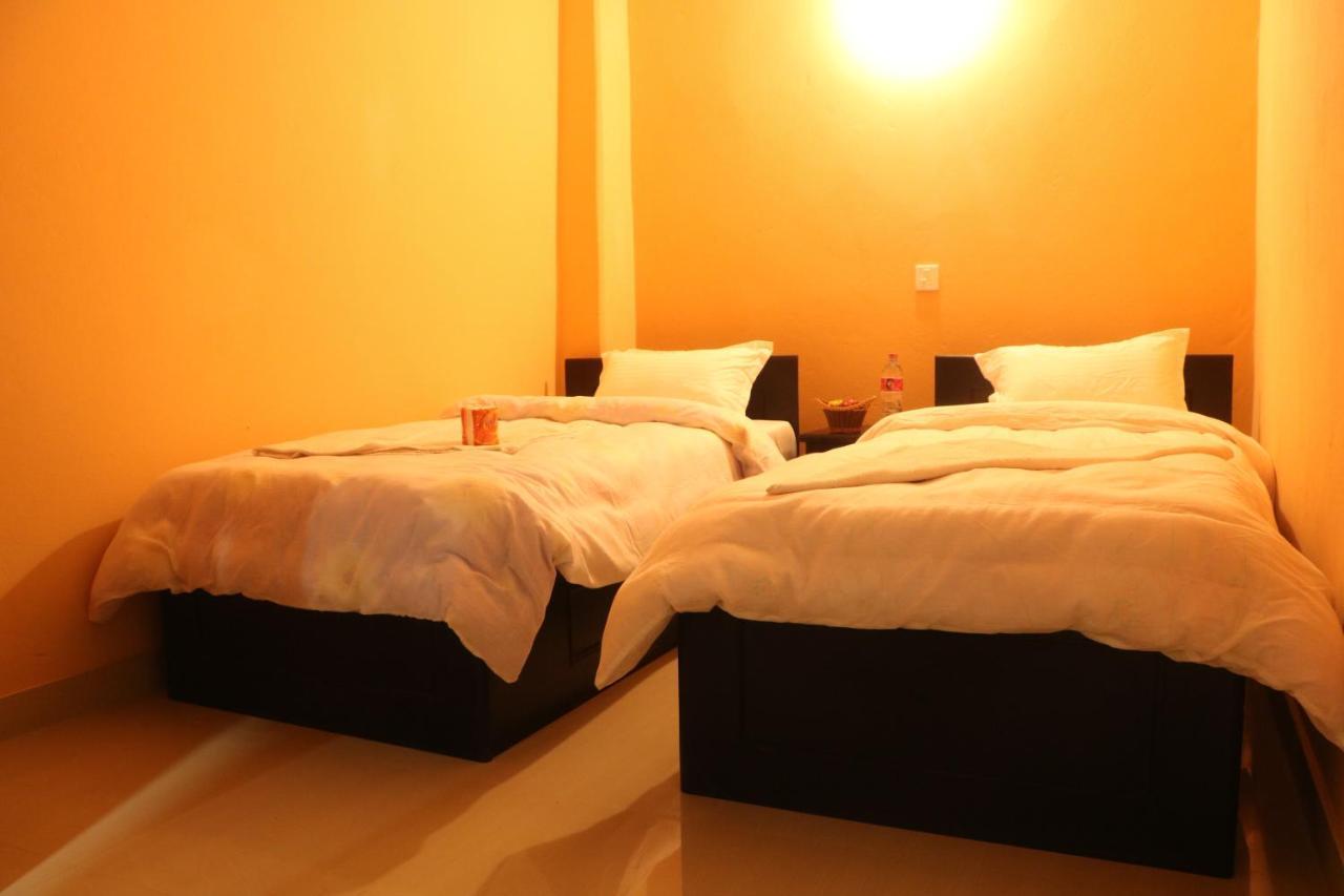 Hotel Eagle Zone Pokhara Zewnętrze zdjęcie